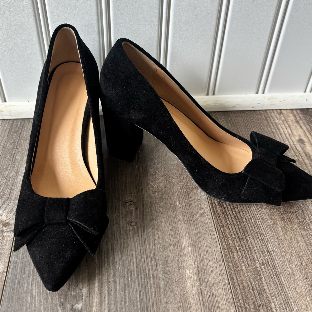 Black Bow Heels - Picture 2 of 5